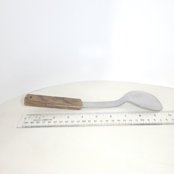 Solid Vintage Vernco Ice Cream Spoon Scoop Shovel Wooden Handle Brass Rivets - Picture 2 of 9